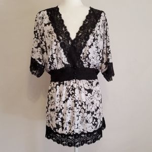 Torrid Lace V Neck Black White Top Plus size